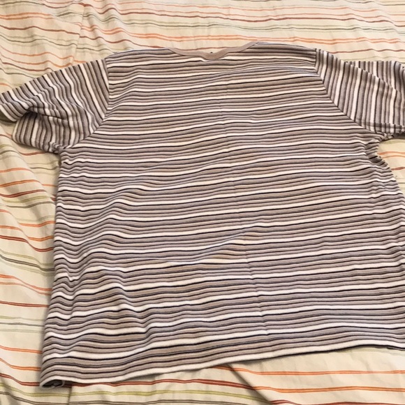 Women’s plus size striped T - Picture 2 of 3